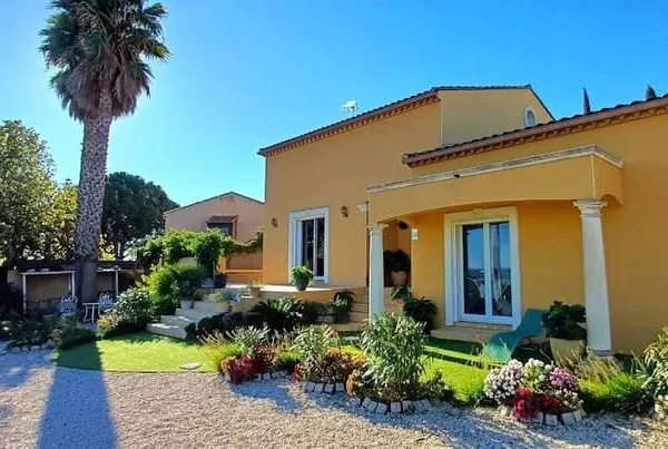 Villa 6 pièces 200 m²