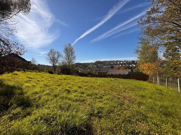 Terrain 670 m²