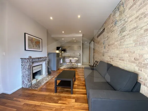 GRENOBLE. 7 rue Denfert Rochereau. T3 meublé.