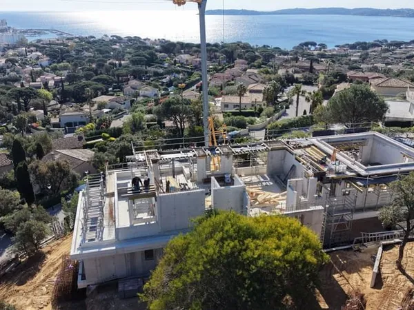 Maison 6 pièces 400 m²