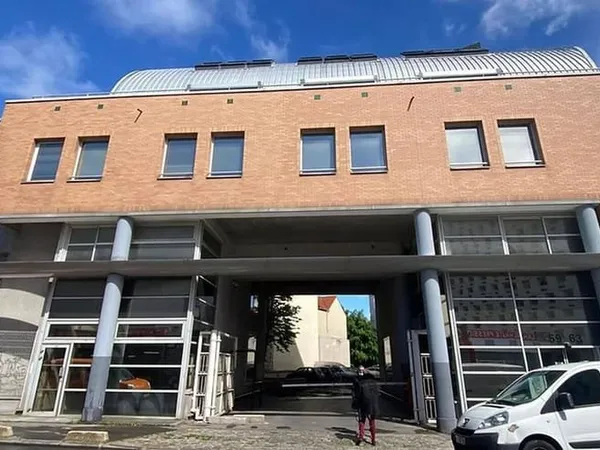 Bureaux 359 m²