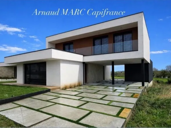 Maison 7 pièces 140 m²