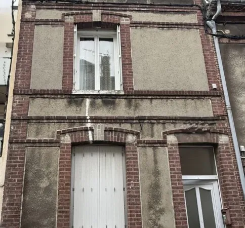 A Fécamp, proche du centre-ville et de la gare maison 2 chambres avec courette