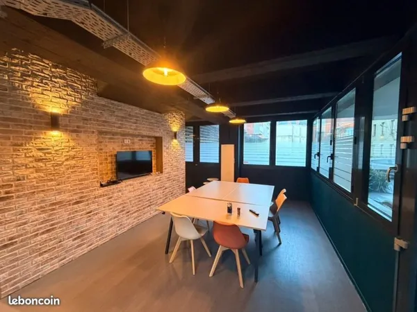 BUREAUX 60m² / COWORKING - CENTRE-VILLE AMIENS - MEUBLÉ - FIBRE - NEUF