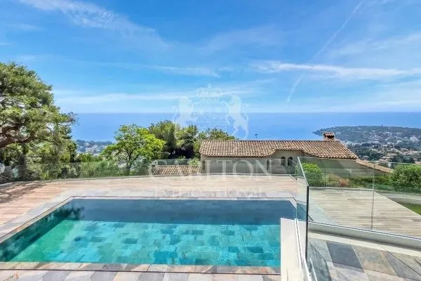 ROQUEBRUNE-CAP-MARTIN - Villa Contemporaine avec Vue Mer Panoramique