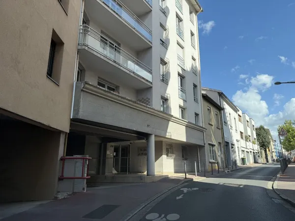 Parking 14 m²