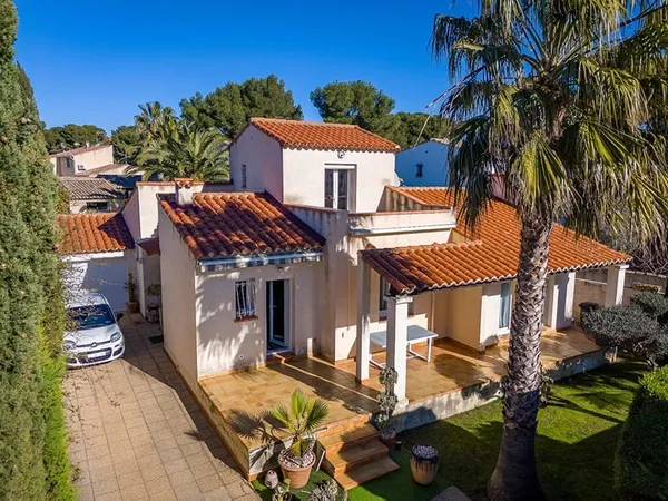 Proche mer et au calme Maison à vendre Sausset Les Pins 4 pièces112 m2 avec garage