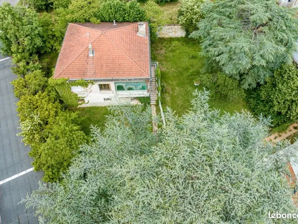 Grande maison a renover