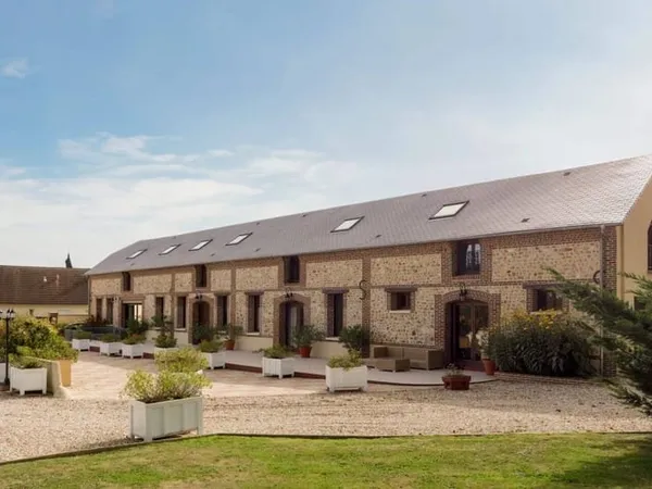 Maison 9 pièces 327 m²