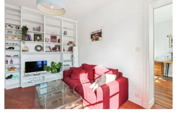 Sous-loue appartement F2 30m² à Paris 19e