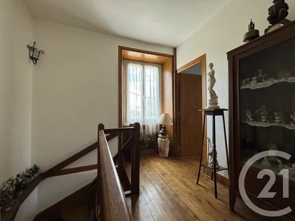 Maison 5 pièces 145 m²