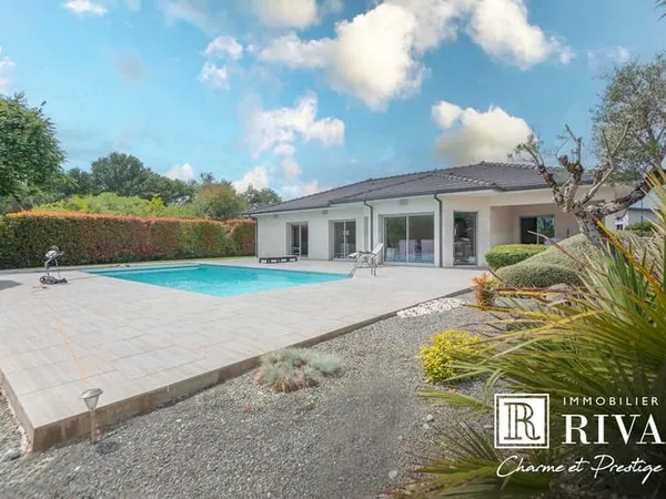 MAISON DE 164 M2 - 4 CHAMBRES - GD GARAGE