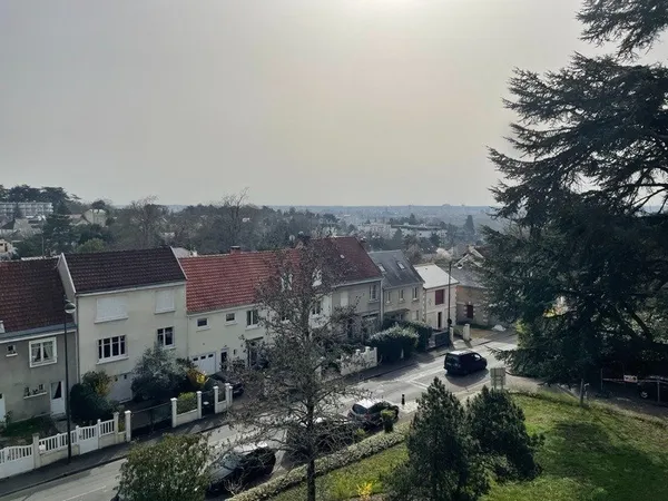 Appartement à vendre 2 pièces SAINT CYR SUR LOIRE (37)