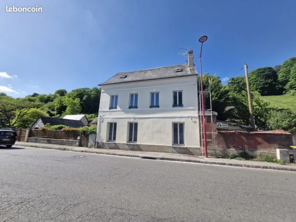 Appartement 3 chambres 95m2 rénové- Grand séjour et jardin