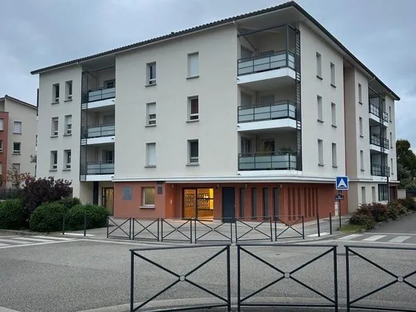 🏡 T3 récent avec terrasse + double garage + parking - Résidence de standing (2018)