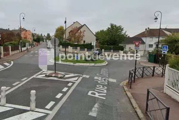 Local commercial 95 m²