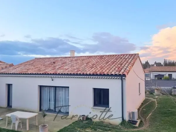VILLA - 10765