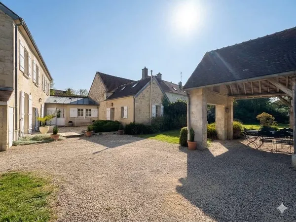 Maison 5 pièces 195 m²