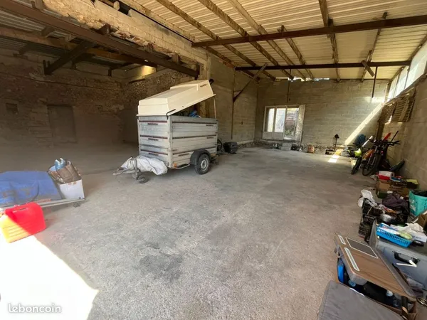 Local 131m2 + terrain 80m2