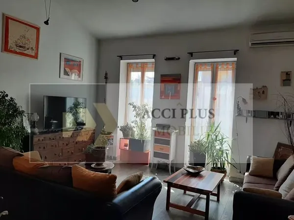 NIMES - DUPLEX - 106 M2 - TERRASSE - GRAND GARAGE