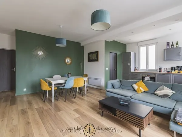 REIMS - BARBÂTRE : appartement type 4/5 en parfait état