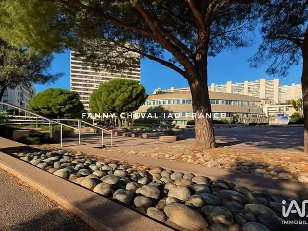Local commercial 90 m²
