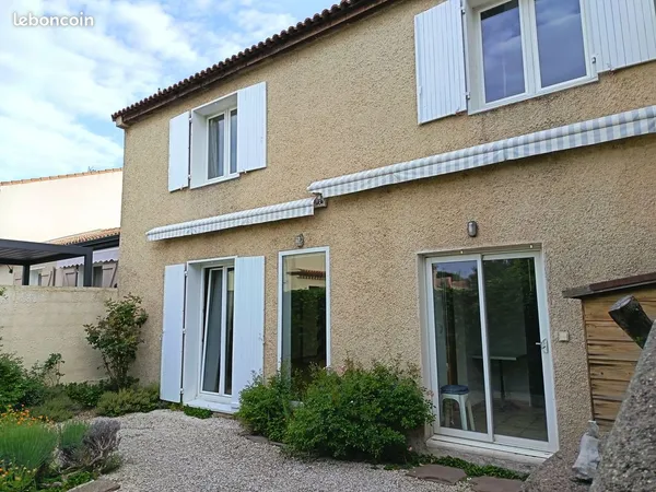 Villa 4 ch + studio, lotissement calme et sûr, jardin arboré, sans vis à vis