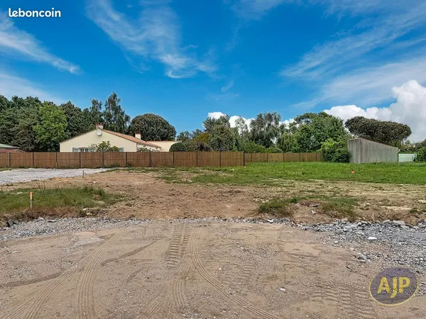 Terrain 436 m² TALMONT SAINT HILAIRE