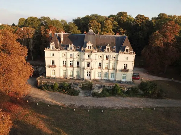 Loue appartement 200m² T6 dans le château de Saint-Gervais-la-Forêt, à 3km de Blois (41)