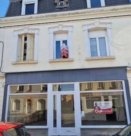 Maison 2 pièces 270 m²