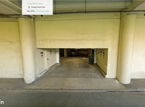 Parking sécurisé - 100 m RER A Cergy Préfecture