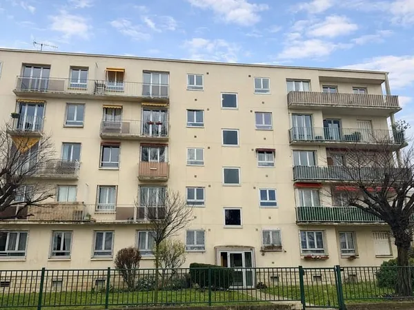 Appartement 3 pièces - Rueil proche RER