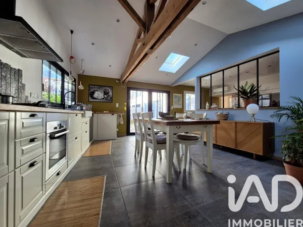 Maison 5 pièces 144 m²