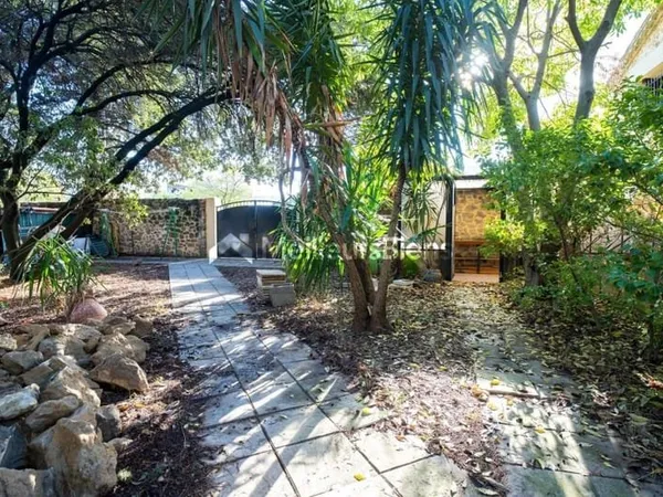Propriété ancien Chai Viticole à Vendre à MONTPELLIER 34000