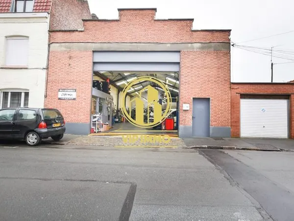 Immeuble industriel 260 m²
