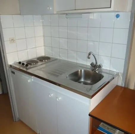 Studio 1 pièce 19 m²