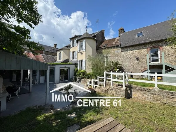 Maison 8 pièces 228 m²