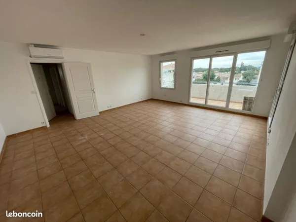 Appartement 70 m² istres