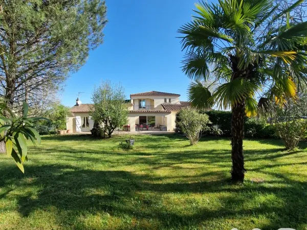Maison 6 pièces 166 m²