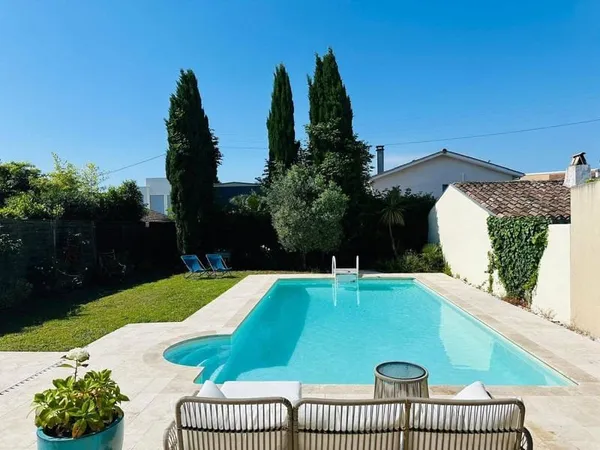 Maison 6 pièces 191 m²