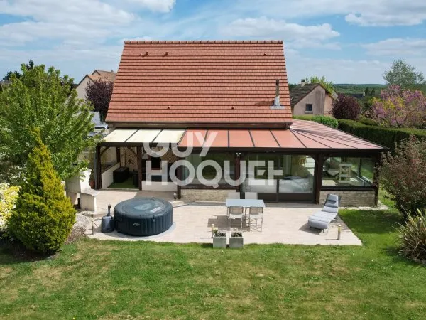 MAISON À VENDRE DE 5 PIÈCES DE 137,00 M²