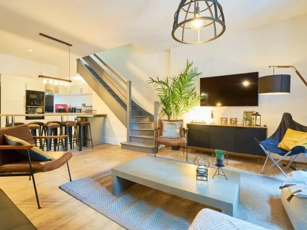 Appartement 9 pièces 173 m²