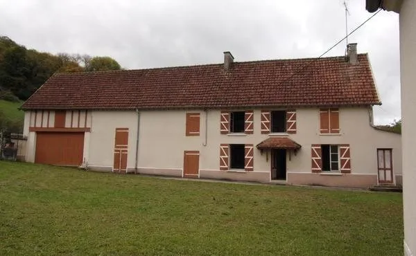 13 kilométres environ de la Ferté sous Jouarre, vallée du petit Morin, corps de ferme