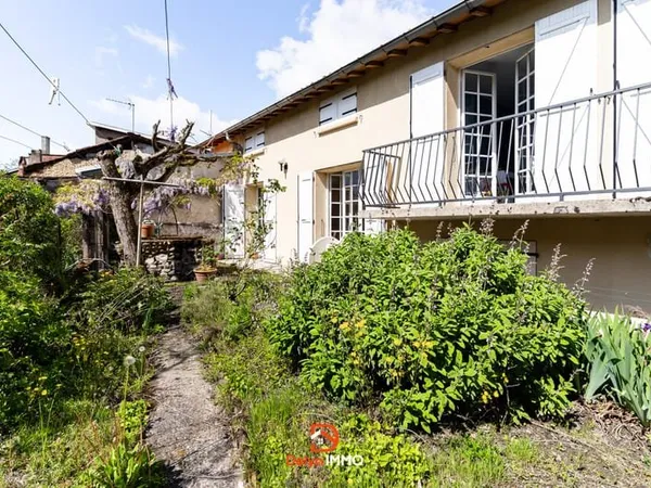 MAISON DE VILLAGE AVEC STUDIO INDEPENDANT - COEUR CASTANET T