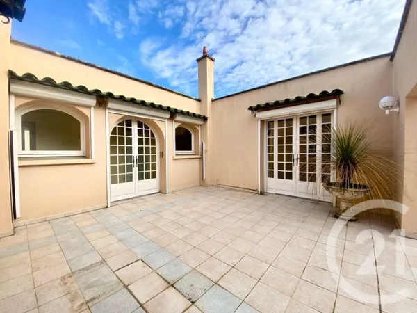Maison 12 pièces 229 m²