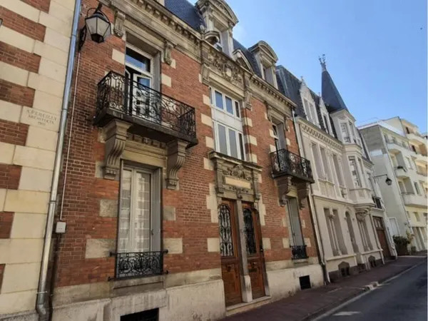 Maison 7 pièces 186 m²