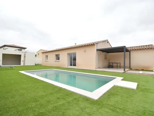Villa T4 de plain-pied - Piscine - Jardin 850m²