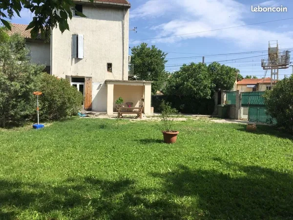 Orange : Quartier de la Gare “Maison familiale + terrain constructible - fort potentiel”