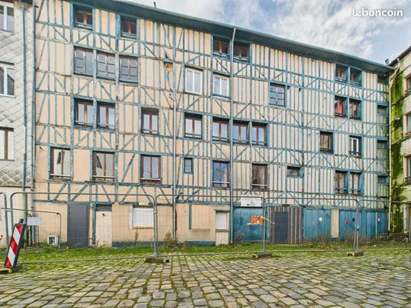 Immeuble de rapport 33 pièces 575 m²