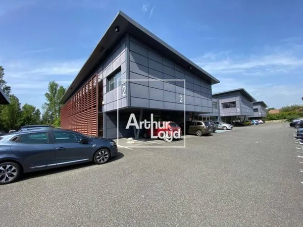 Bureaux 798 m²